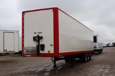 Opleggers - Reefers - Containerschassis - Trailers